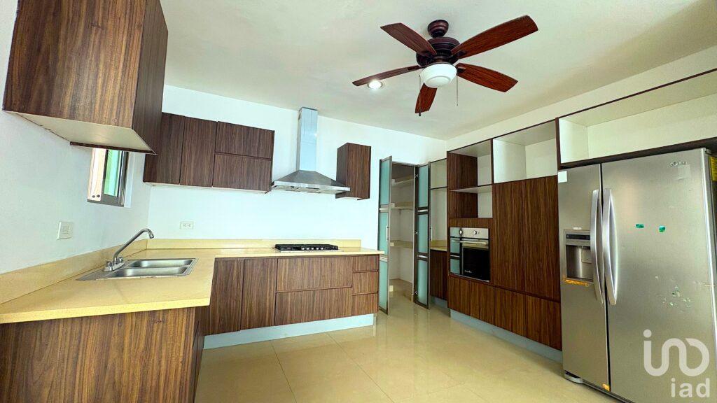 Residencia Premium en Venta – San Remo Blanc, Altabrisa Mérida 3 Recamaras, Piscina, Cuarto Servicio