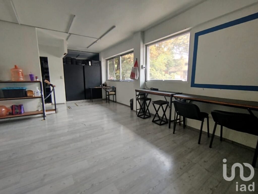 Oficina en reta, Escandón a una cuadra de plaza Metrópoli Patriotismo