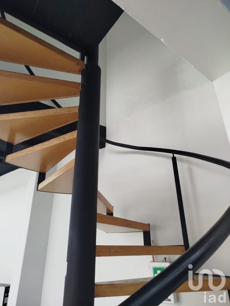 Oficina en reta, Escandón a una cuadra de plaza Metrópoli Patriotismo