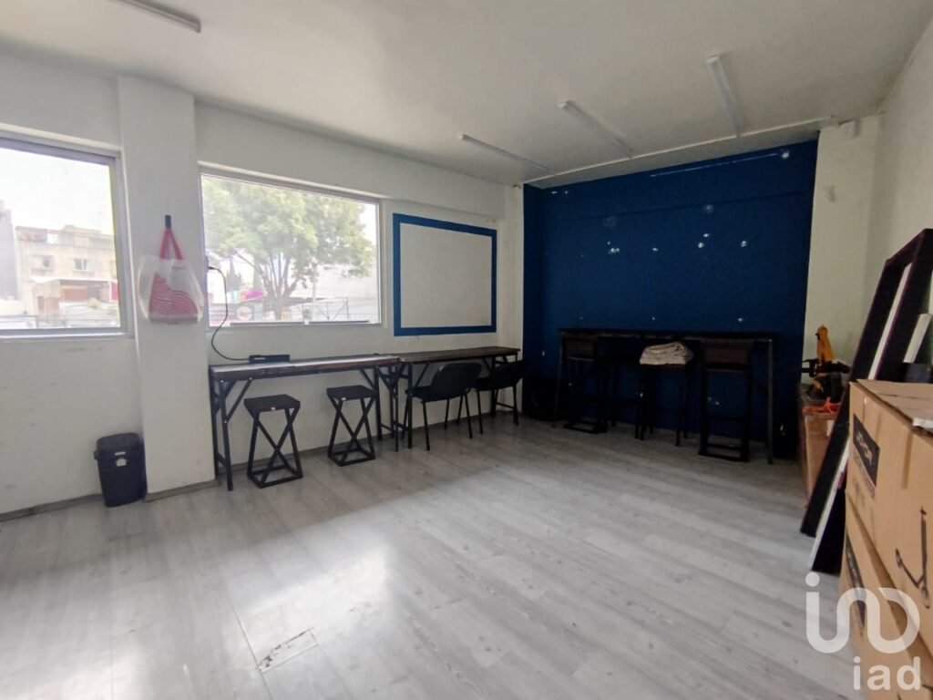 Oficina en reta, Escandón a una cuadra de plaza Metrópoli Patriotismo