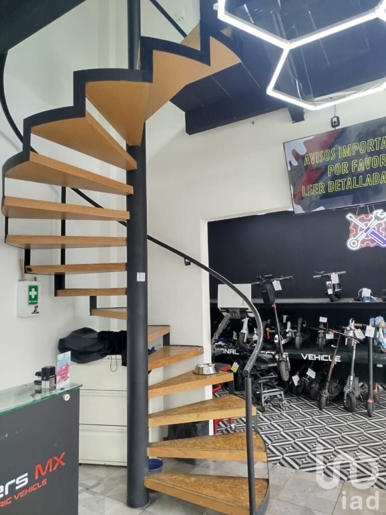 Oficina en reta, Escandón a una cuadra de plaza Metrópoli Patriotismo