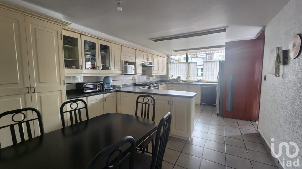 CASA EN VENTA EN HACIENDA DE COYOACAN