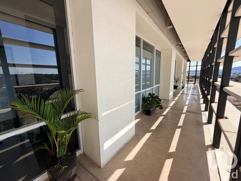 Centro corporativo, Querétaro: call center con infraestructura, flujo activo, potencial de expansión