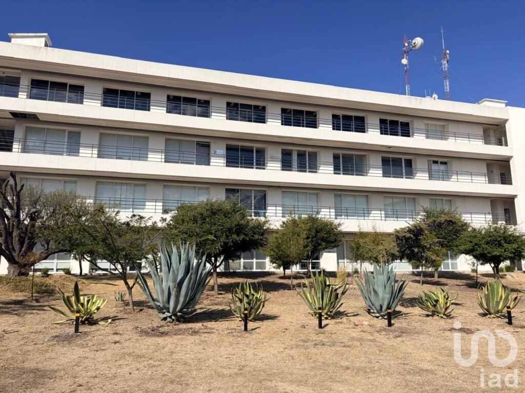 Centro corporativo, Querétaro: call center con infraestructura, flujo activo, potencial de expansión