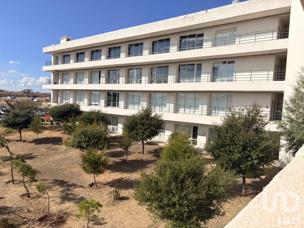 Centro corporativo, Querétaro: call center con infraestructura, flujo activo, potencial de expansión