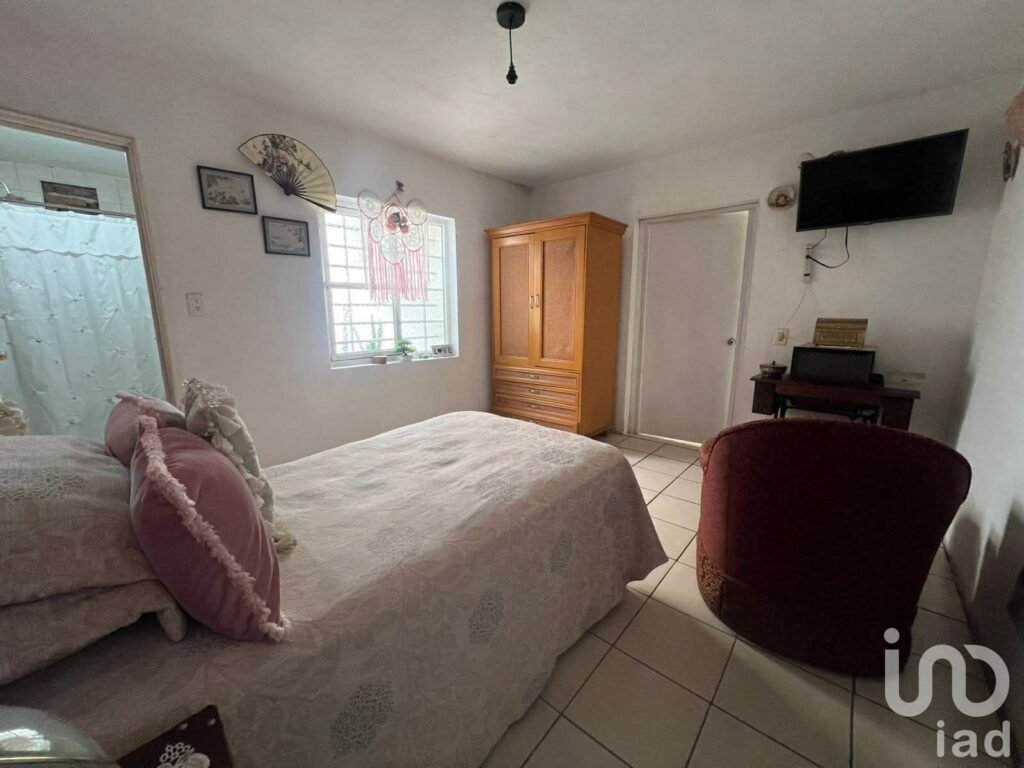 se vende casa en zona las juntitas tlaquepaque