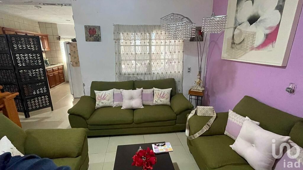 se vende casa en zona las juntitas tlaquepaque
