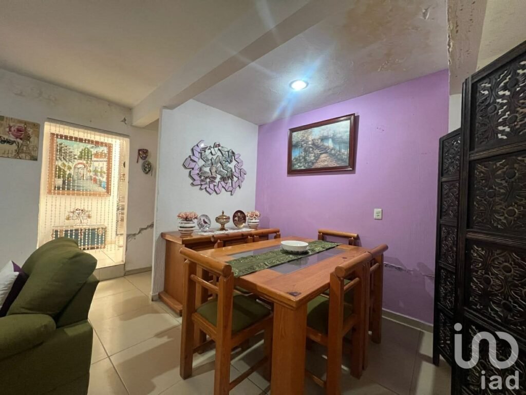 se vende casa en zona las juntitas tlaquepaque