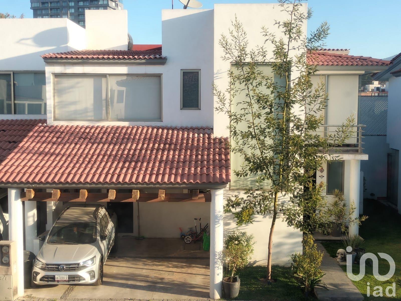 CASA EN VENTA EN FRACCIONAMIENTO RESIDENCIAL BOSQUES HABITAT,ZONA PLATEADA,PACHUCA,HGO.