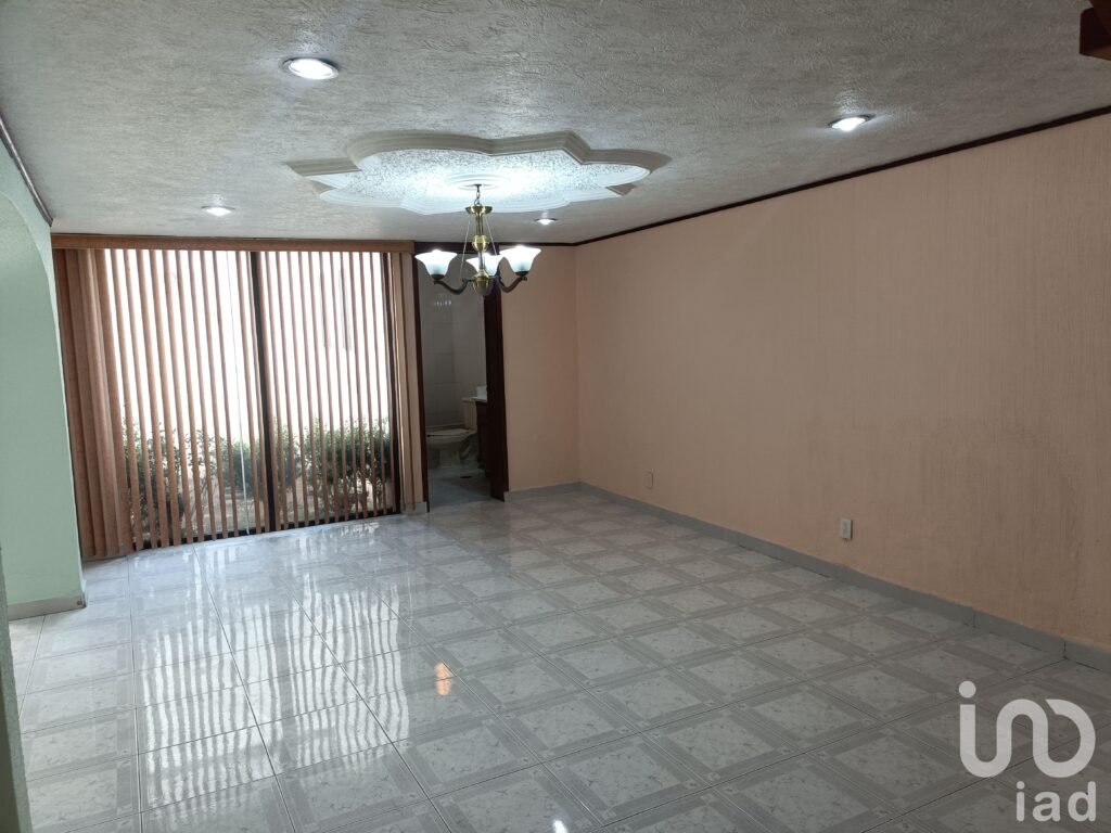 RESIDENCIA CASA HABITACION EN RETORNO 7 CASA 32 DE CECILIO ROBELO, COL JARDIN BALBUENA CP15900