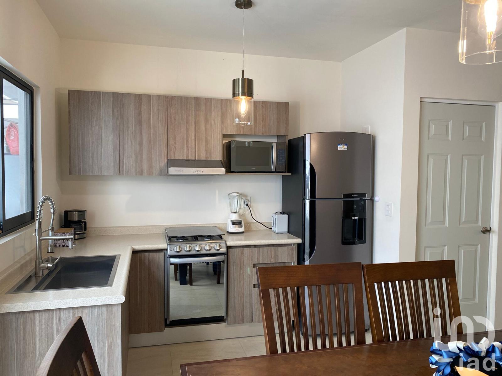 CASA AMUEBLADA EN RINCON DEL SOL QRO.