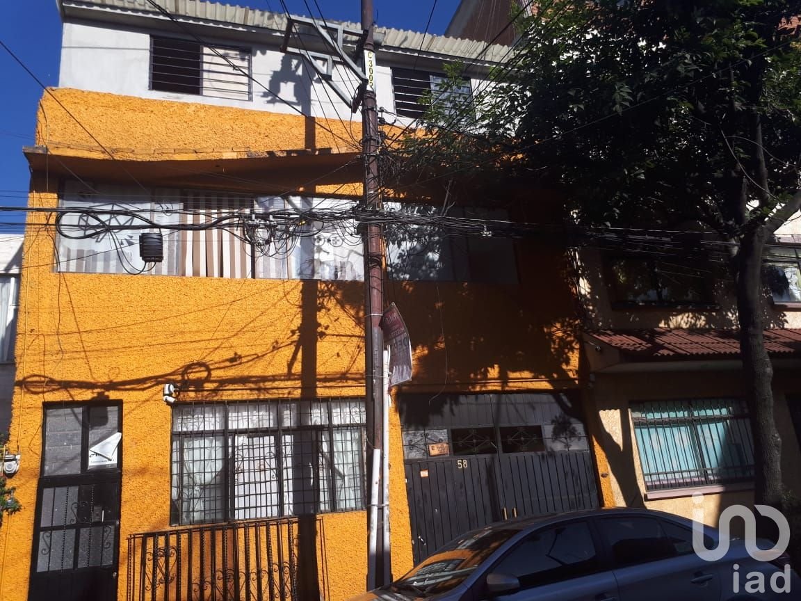 Local comercial en renta en Francisco Ayala 58, Vista Alegre, Cuauhtémoc. CDMX.