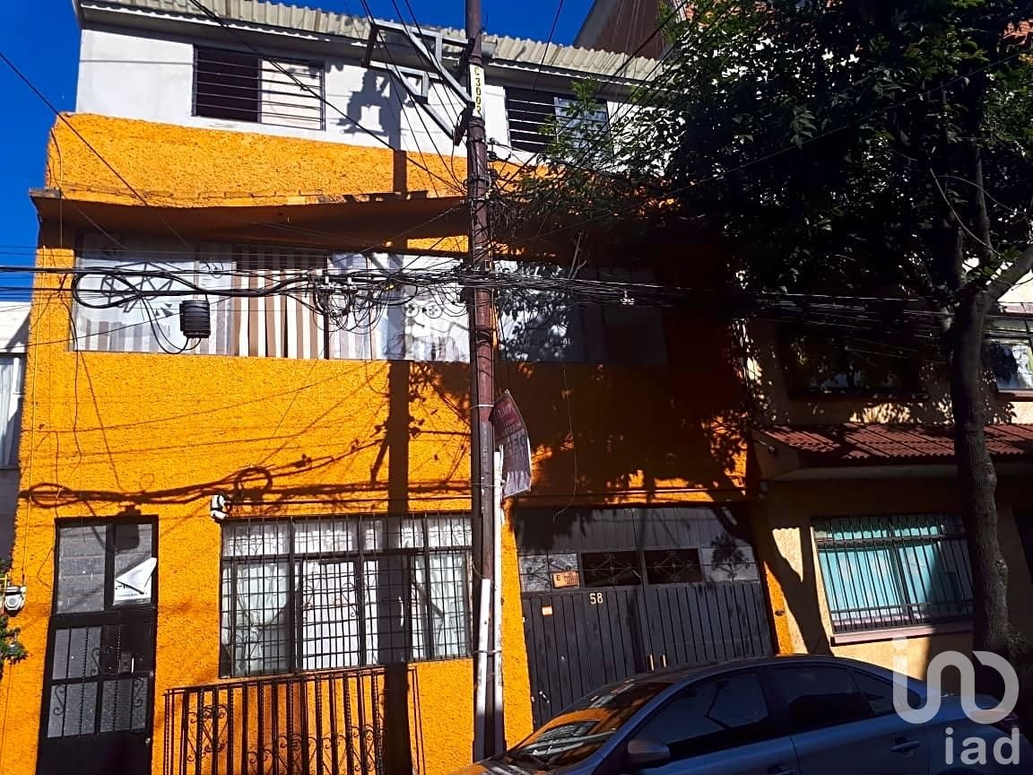 Oficina en renta en Francisco Ayala 58, Vista Alegre, Cuauhtémoc, CDMX.