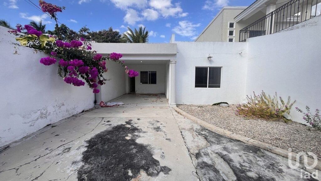 RENTA DE CASA PARA OFICINA EN SAN RAMÓN NORTE MERIDA YUCATAN