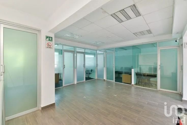 OFICINAS LLAVE EN MANO EDIFICIO AAA EN NAPOLES