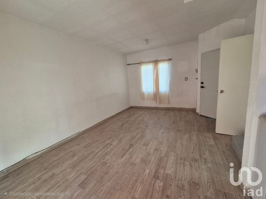 CASA EN RENTA POR EL K20, POR LA SANTOS DUMON CERCA DE LA MAQUILA CANO STEEL JOIST.