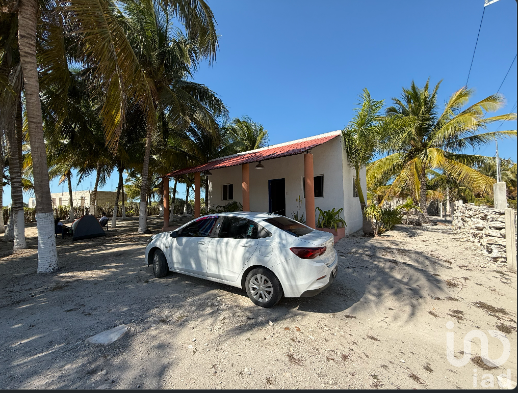 CASA EN VENTA EN TELCHAC PUERTO, YUCATAN