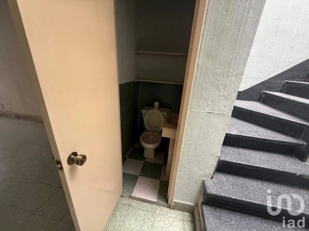 Casa para remodelar con uso de suelo y proyecto — Cuauhtémoc, CDMX