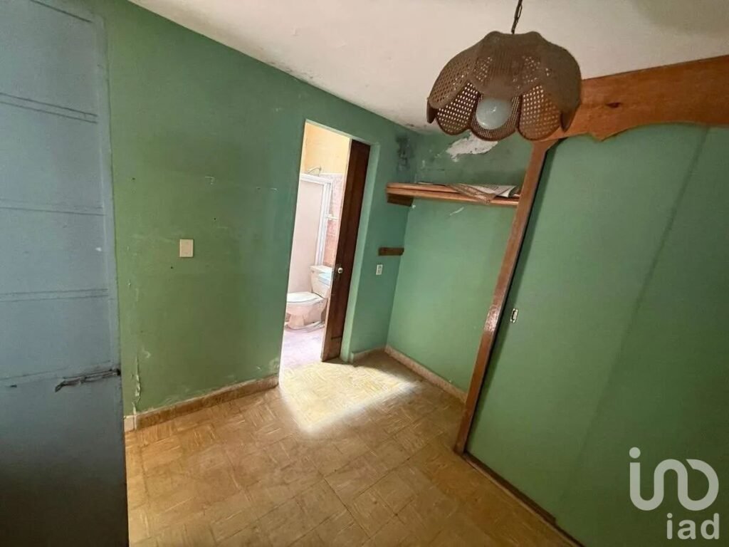 Casa para remodelar con uso de suelo y proyecto — Cuauhtémoc, CDMX