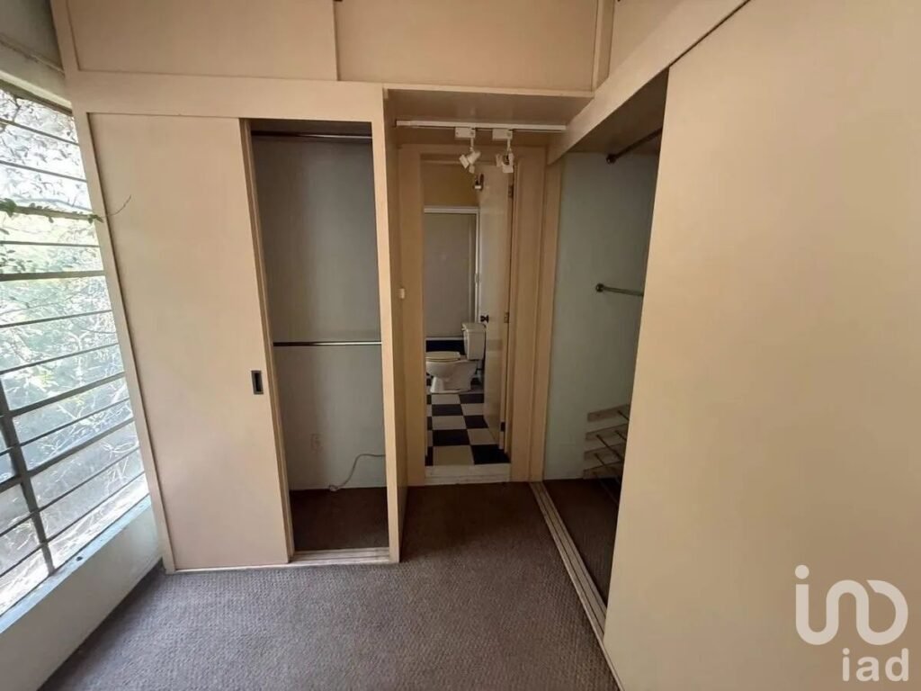 Casa para remodelar con uso de suelo y proyecto — Cuauhtémoc, CDMX