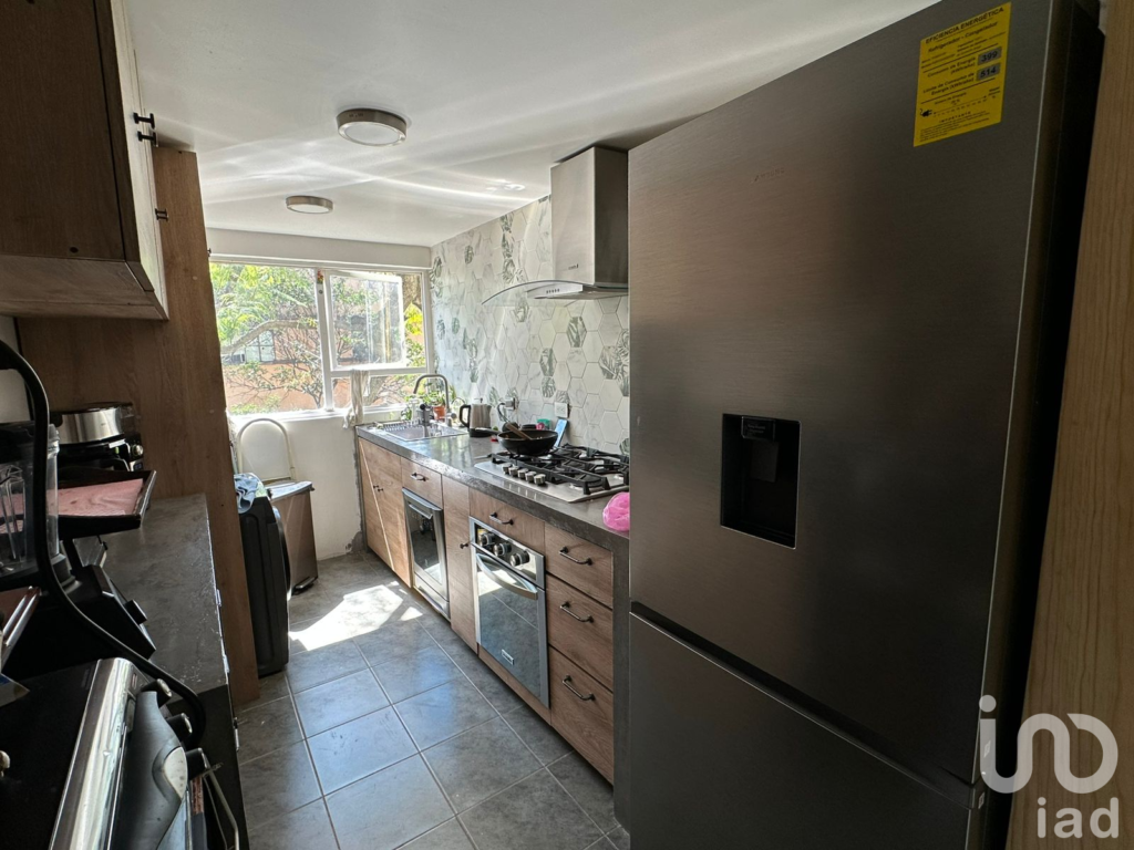 DEPARTAMENTO EN SAN SIMÓN REMODELADO Y EN PISO SUPERIOR