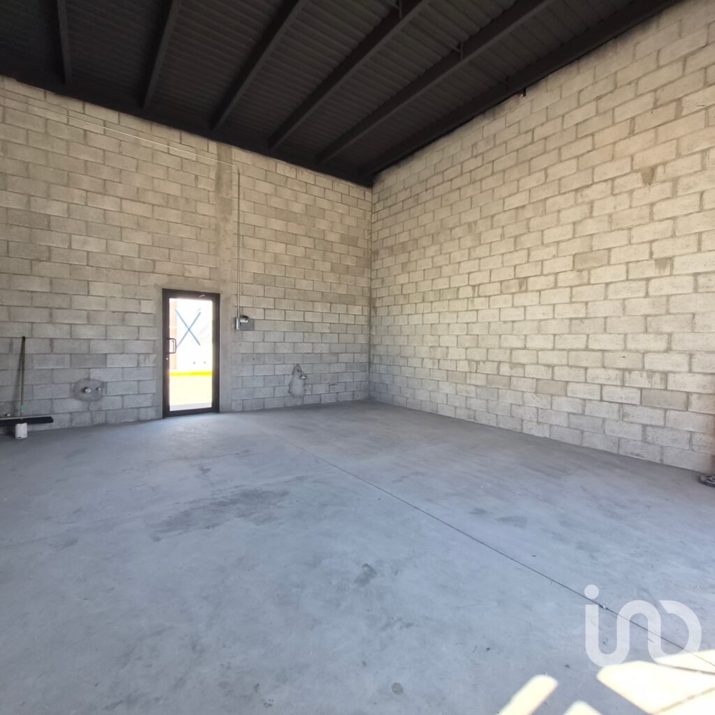 LOCALES EN VENTA AVENIDAS PRINCIPALES 3 MINUTOS DE SMART LOPEZ