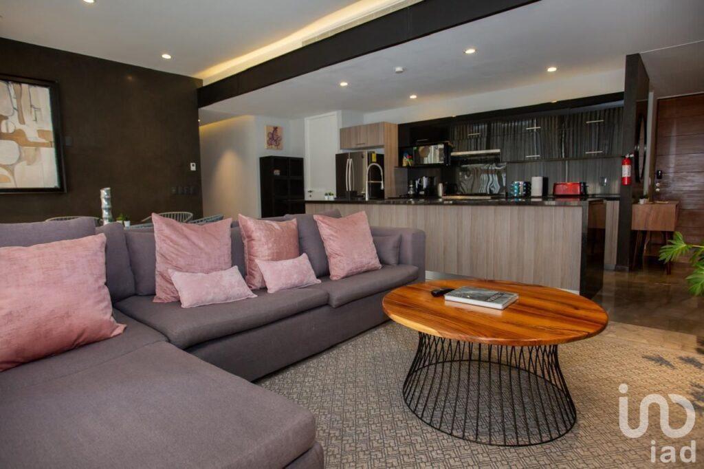 SE VENDE Departamento de lujo amueblado y equipado, listo para habitar en Valle Real