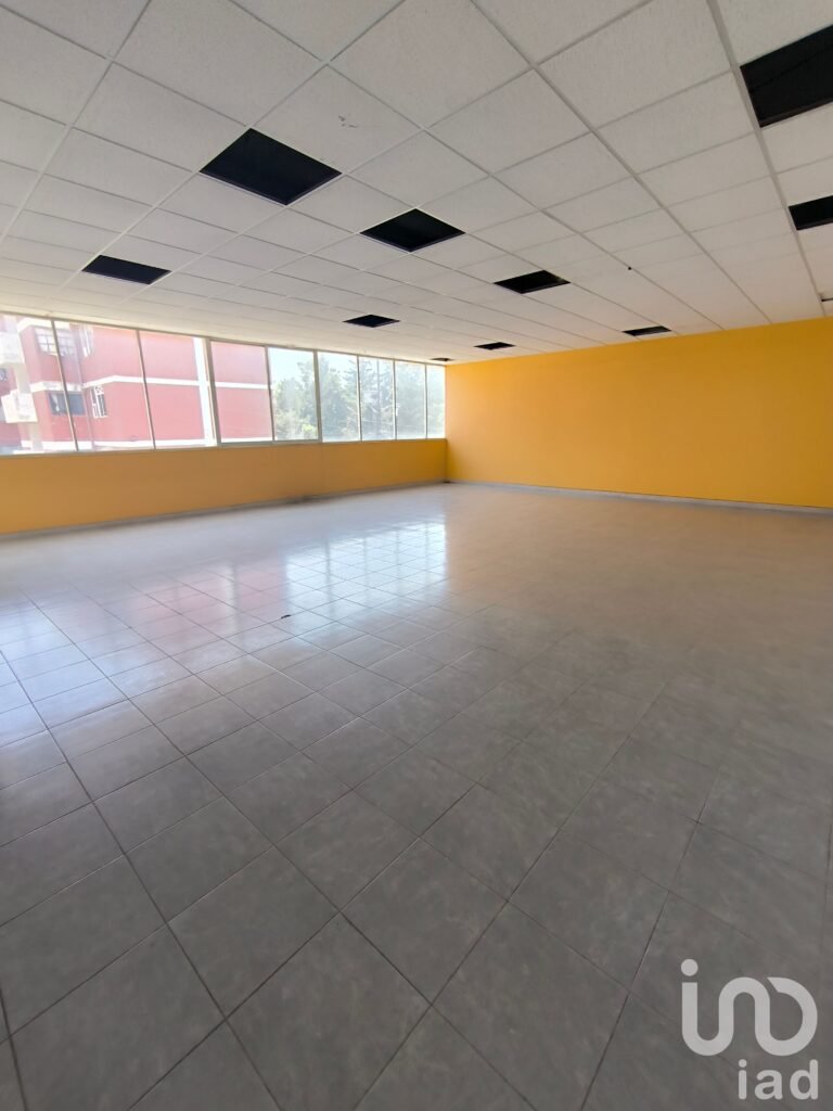 OFICINA O LOCAL EN RENTA EN SAN RAFAEL COACALCO