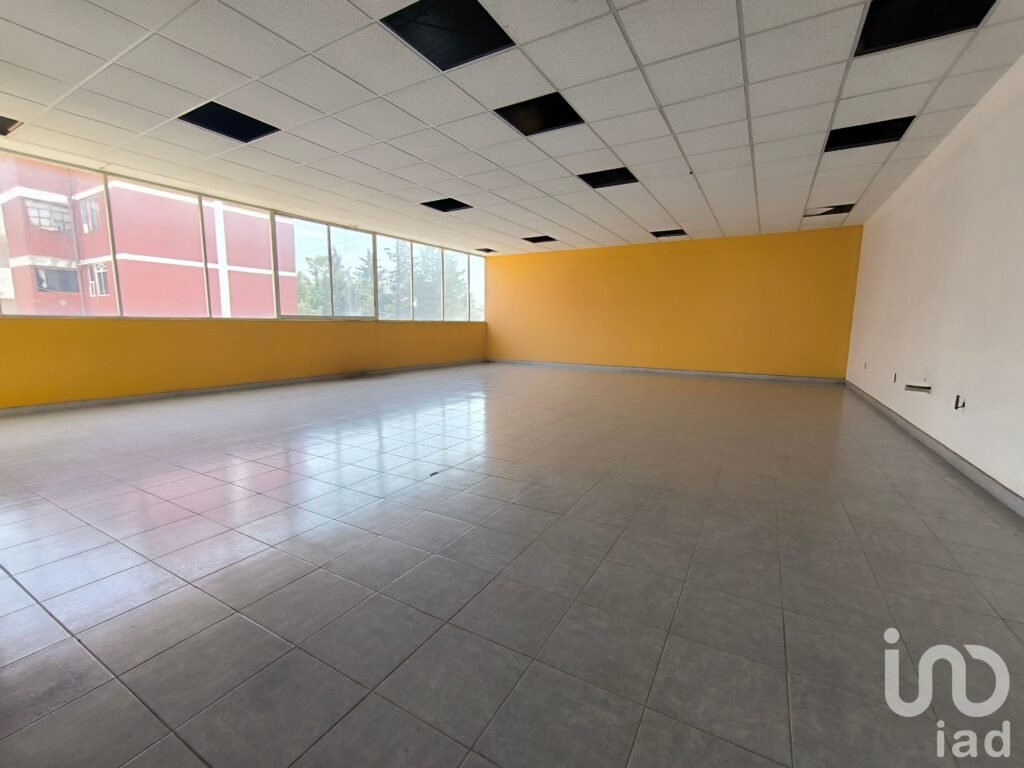 OFICINA O LOCAL EN RENTA EN SAN RAFAEL COACALCO