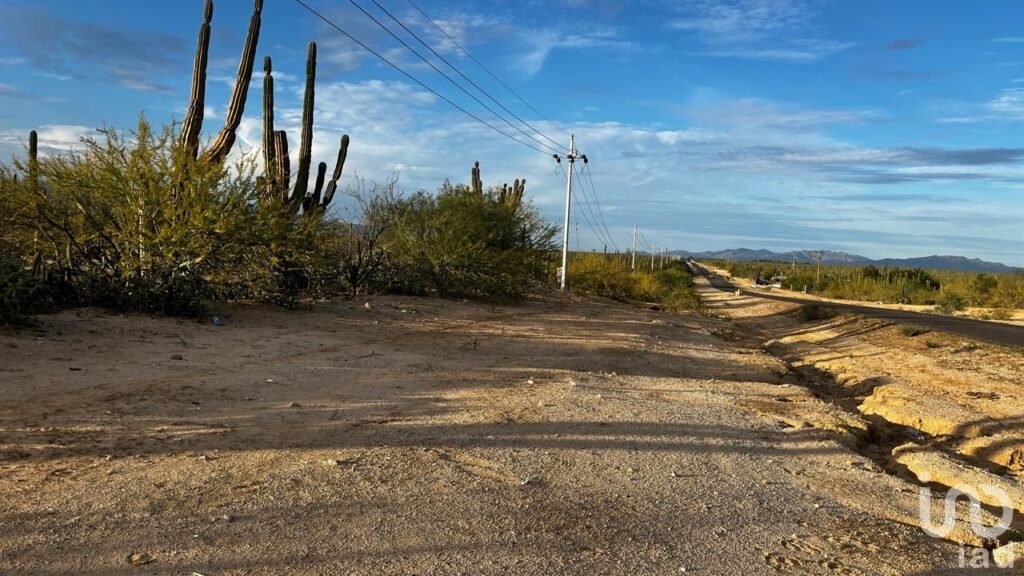 DOS HECTAREAS EN VENTA EN LA VENTANA A ORILLA DE CARRETERA