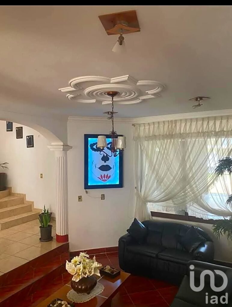 Casa en venta Pátzcuaro, Fracc. Llano de la Viregen (cerca de la central camionera)