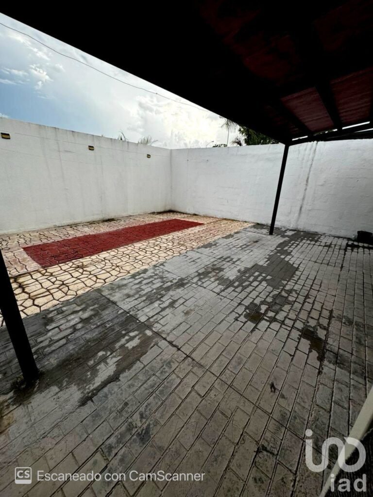 Venta de casa en GRAN CALZADA II a 7 cerca de aeropuerto.