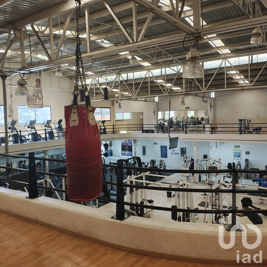 Se vende propiedad con NEGOCIO, Saltillo Coahuila