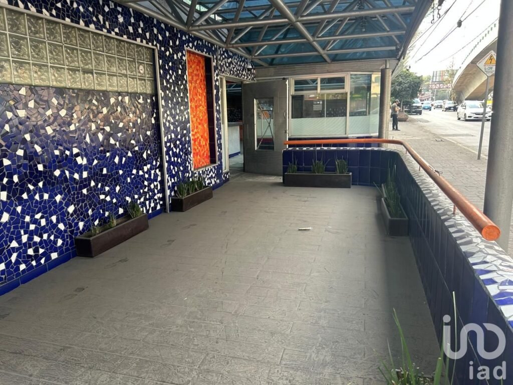 RENTA LOCAL COMERCIAL LOMAS VERDES