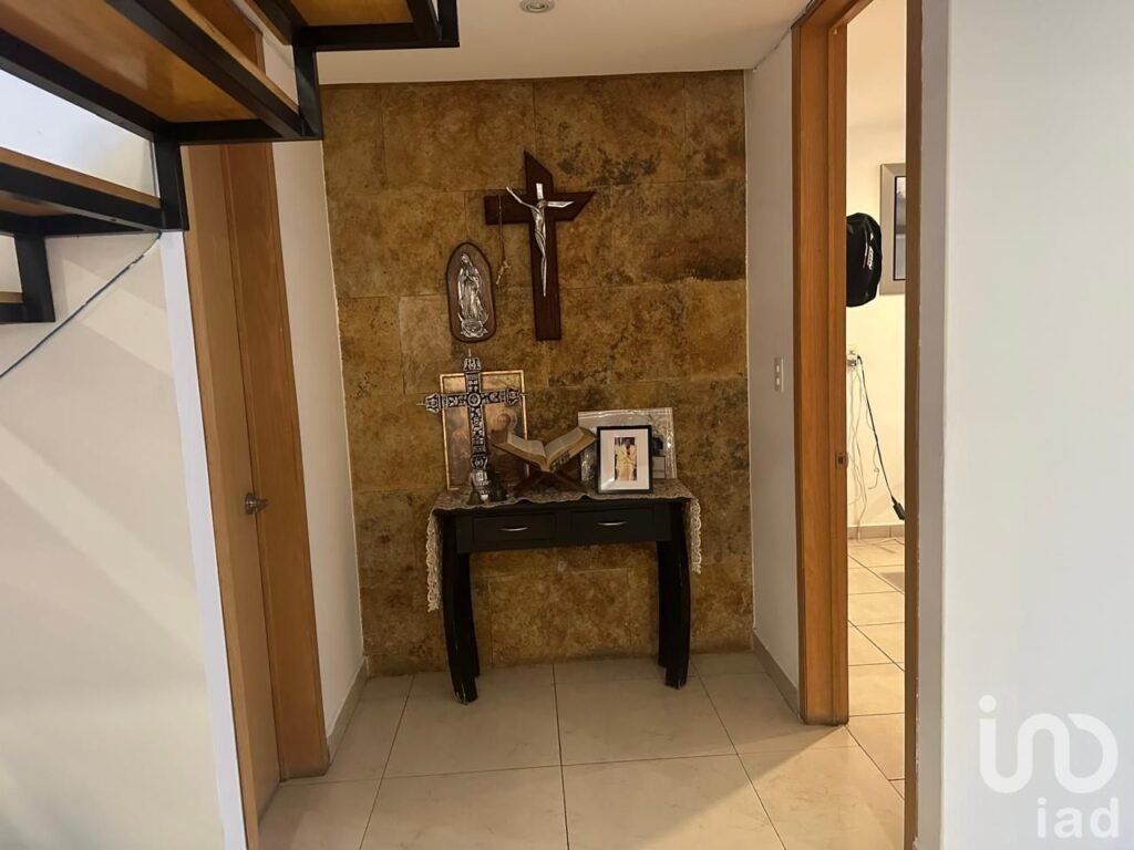 CASA EN VENTA EN LA SEXTA SECCION DE LOMAS VERDES, NAUCALPAN