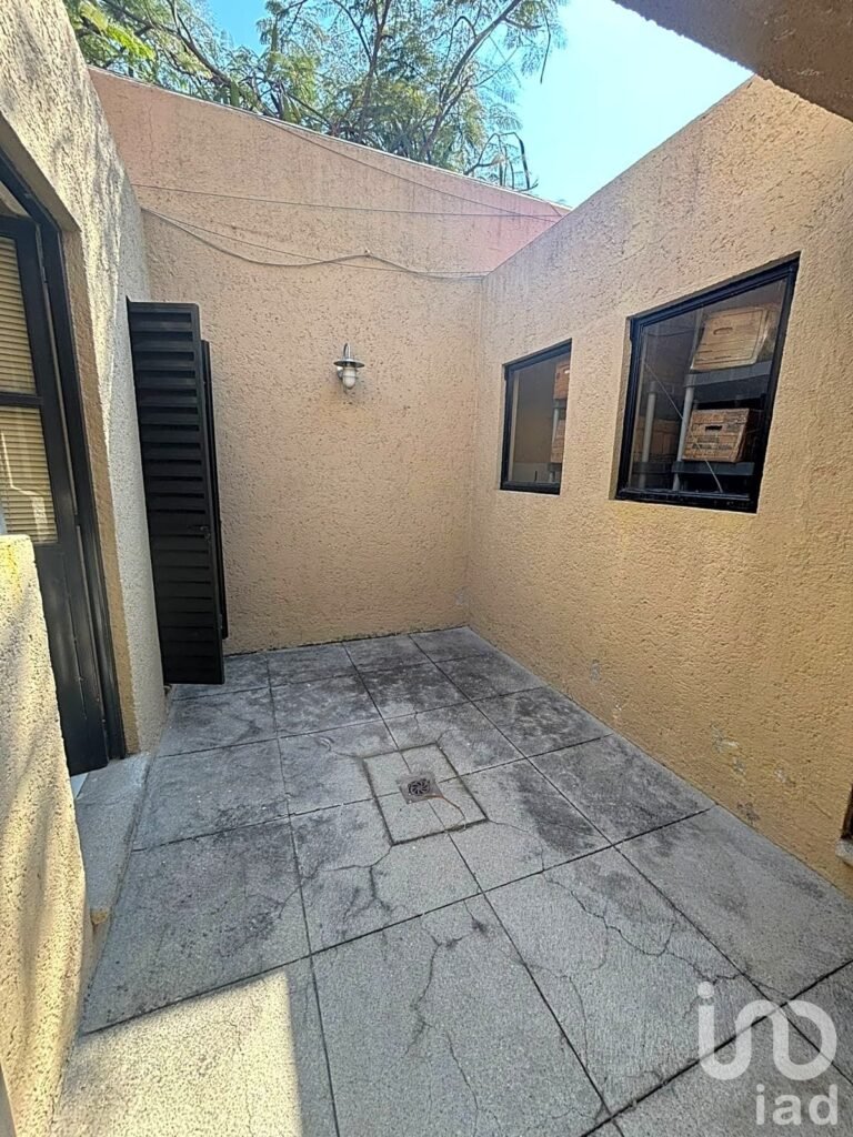 EN VENTA EXCELENTE PROPIEDAD EN PRIVADA, EN COLONIA  PALMIRA, CUERNAVACA.