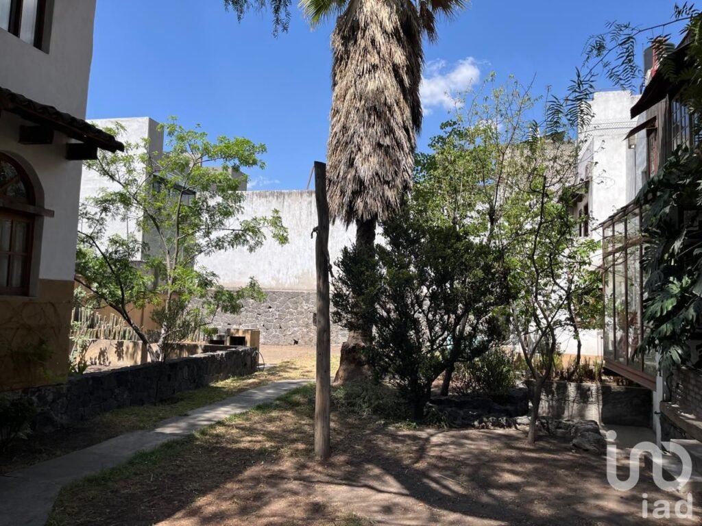 Oportunidad de casa en venta en Mixcoac para desarrollar departamentos