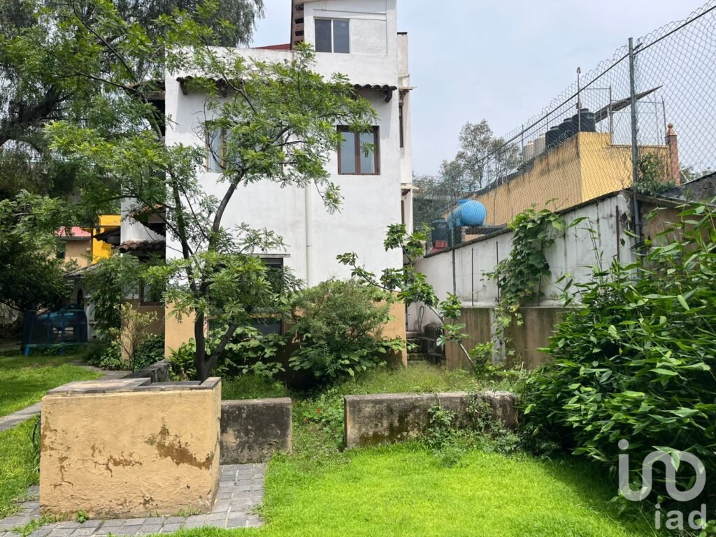 Oportunidad de casa en venta en Mixcoac para desarrollar departamentos