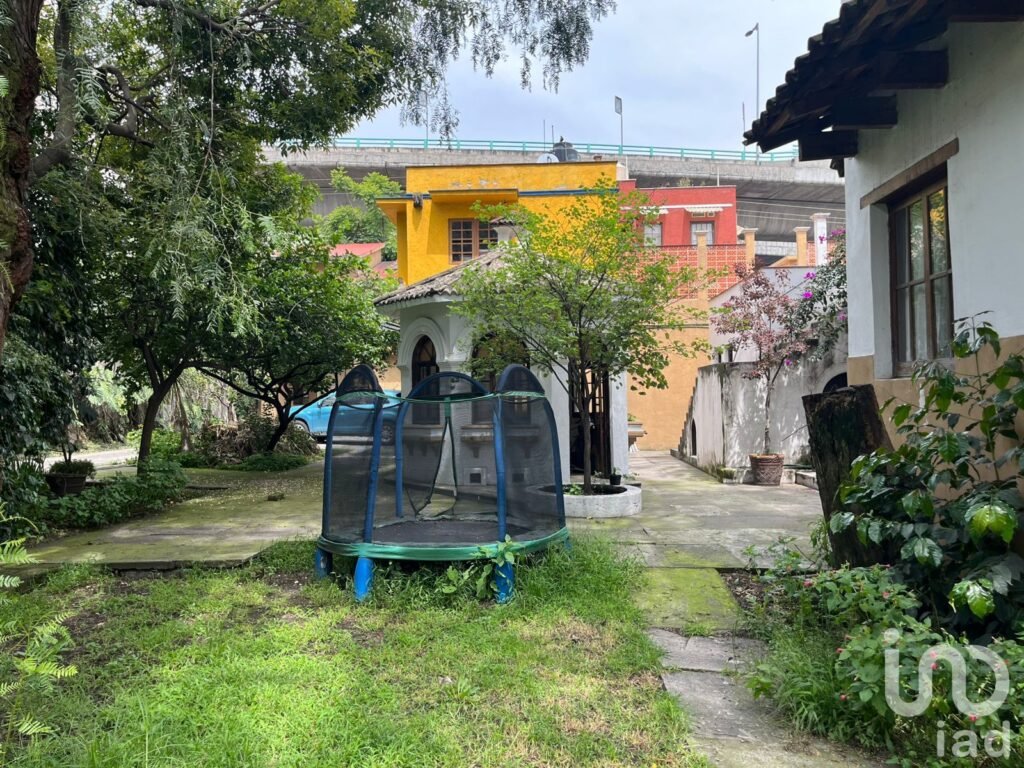Oportunidad de casa en venta en Mixcoac para desarrollar departamentos