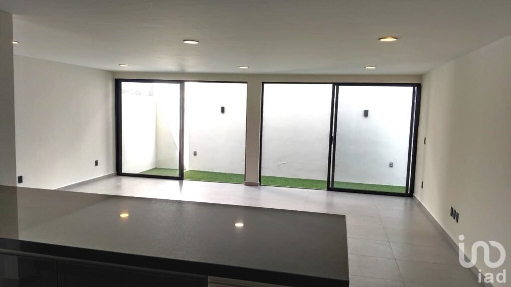 Casa de 3 niveles en zona residencial segura con amenidades Premium, zona TOP de Pachuca, Hidalgo