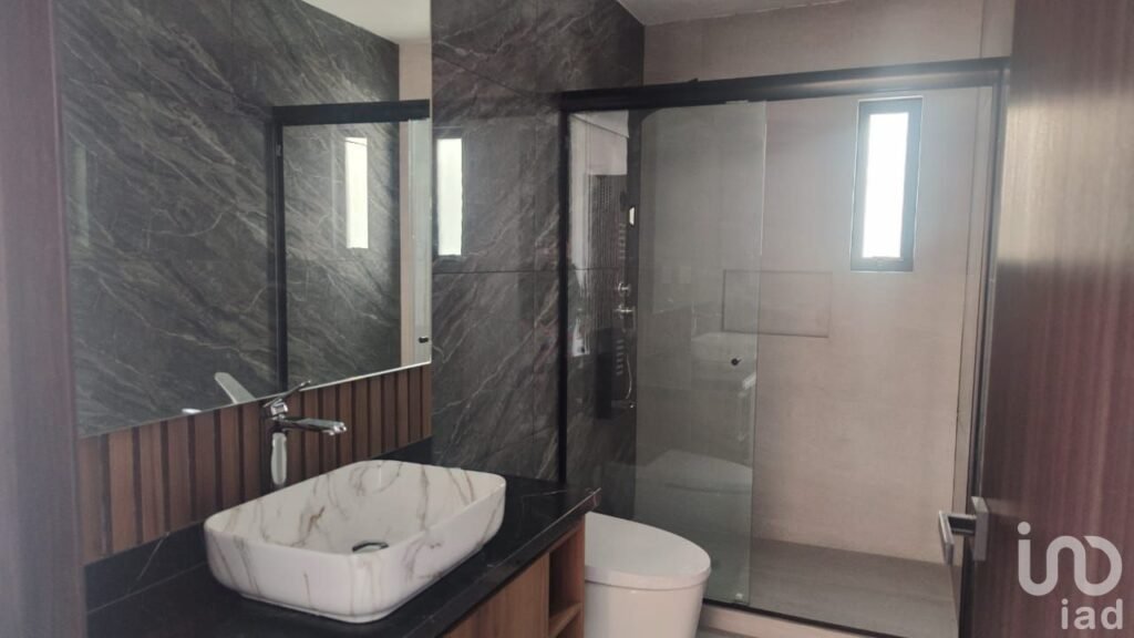 Casa Nueva de Lujo de 3 pisos en Parque Volcanes, Lomas de Angelopolis