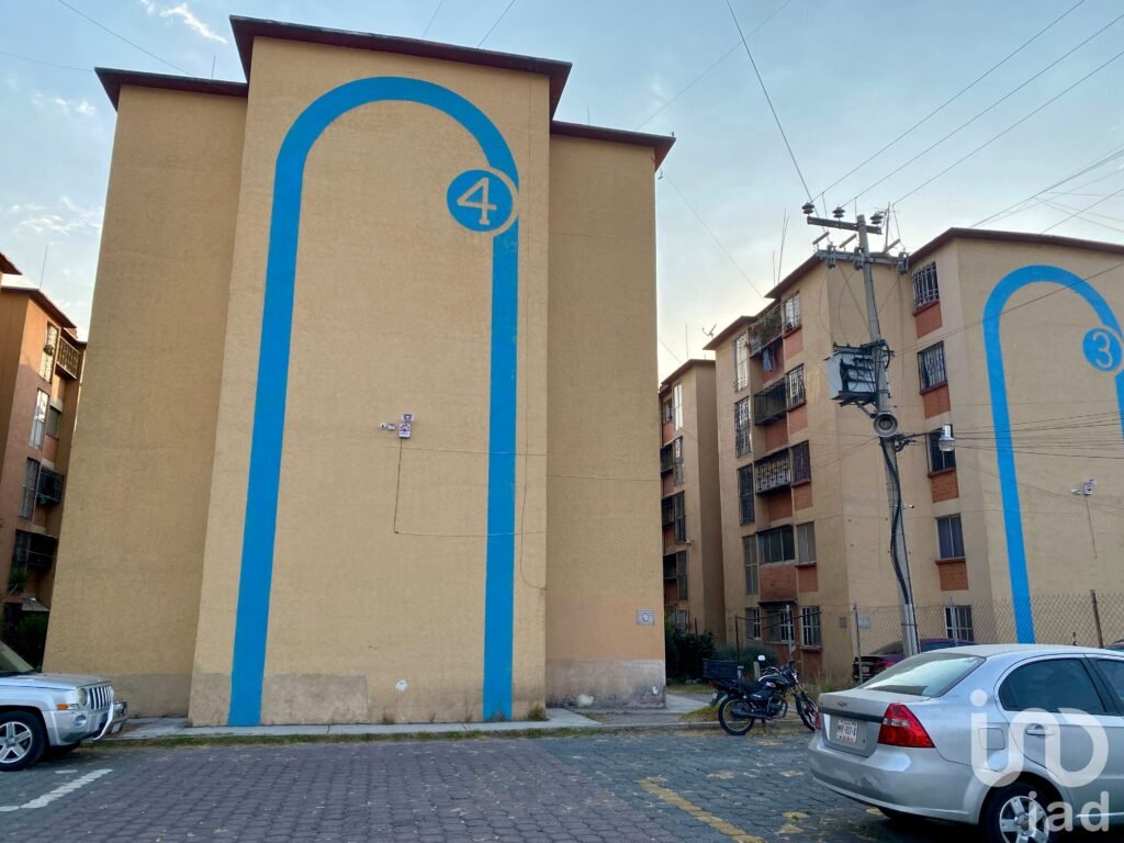 Venta Departamento 2 recámaras a media cuadra de Vía Morelos, lista para habitar!