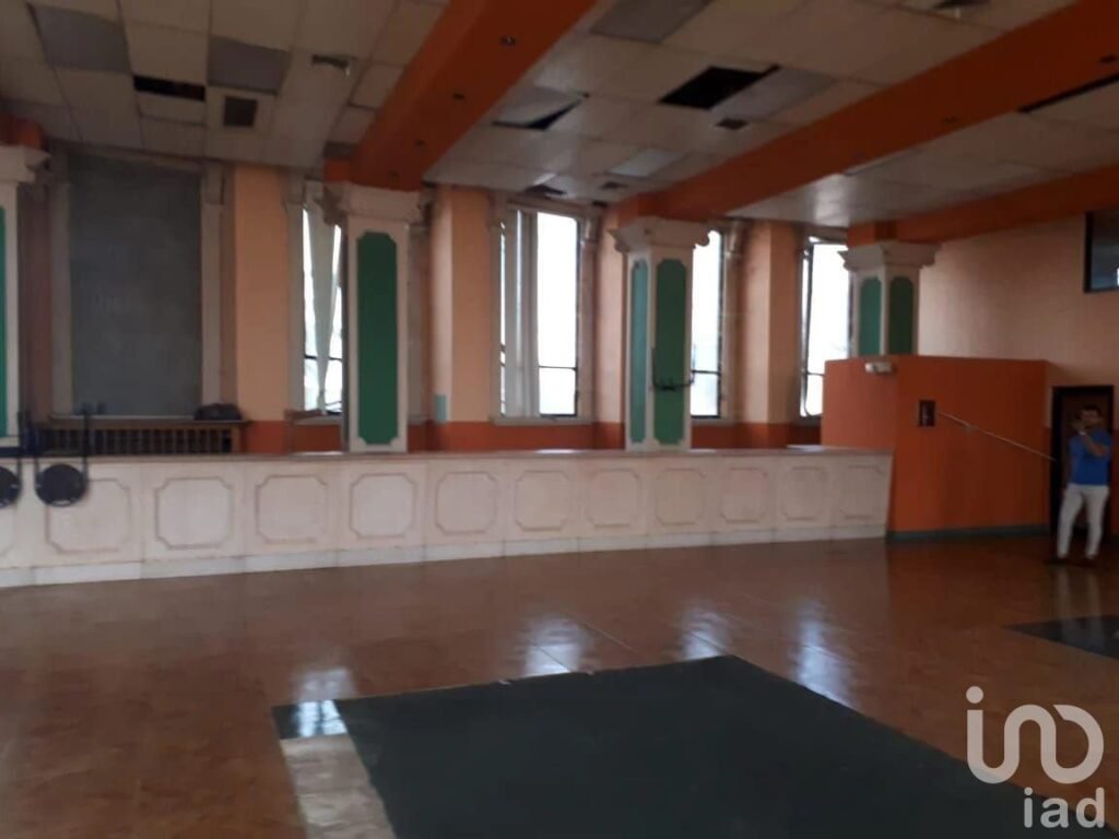 SE VENDE EXCELENTE HOTEL PARA REMODELAR EN CHIHUAHUA