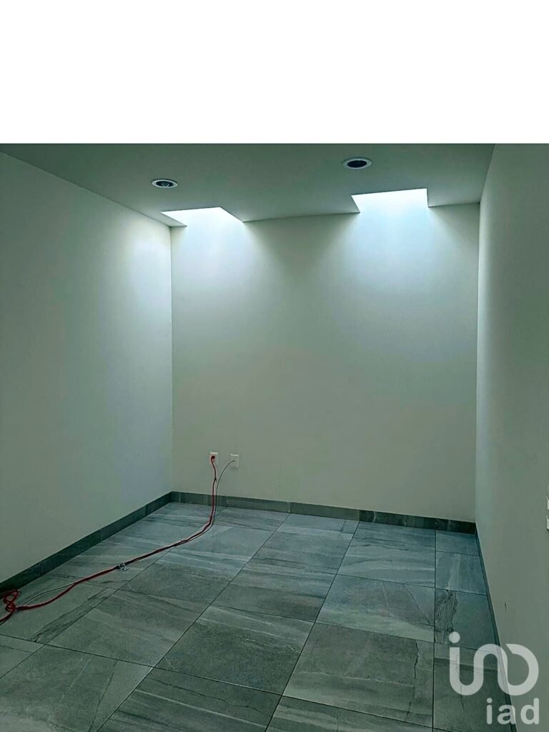 Casa Amueblada en renta, Residencial Rubí Zona Sur Leon, cerca del Eje Metropolitano