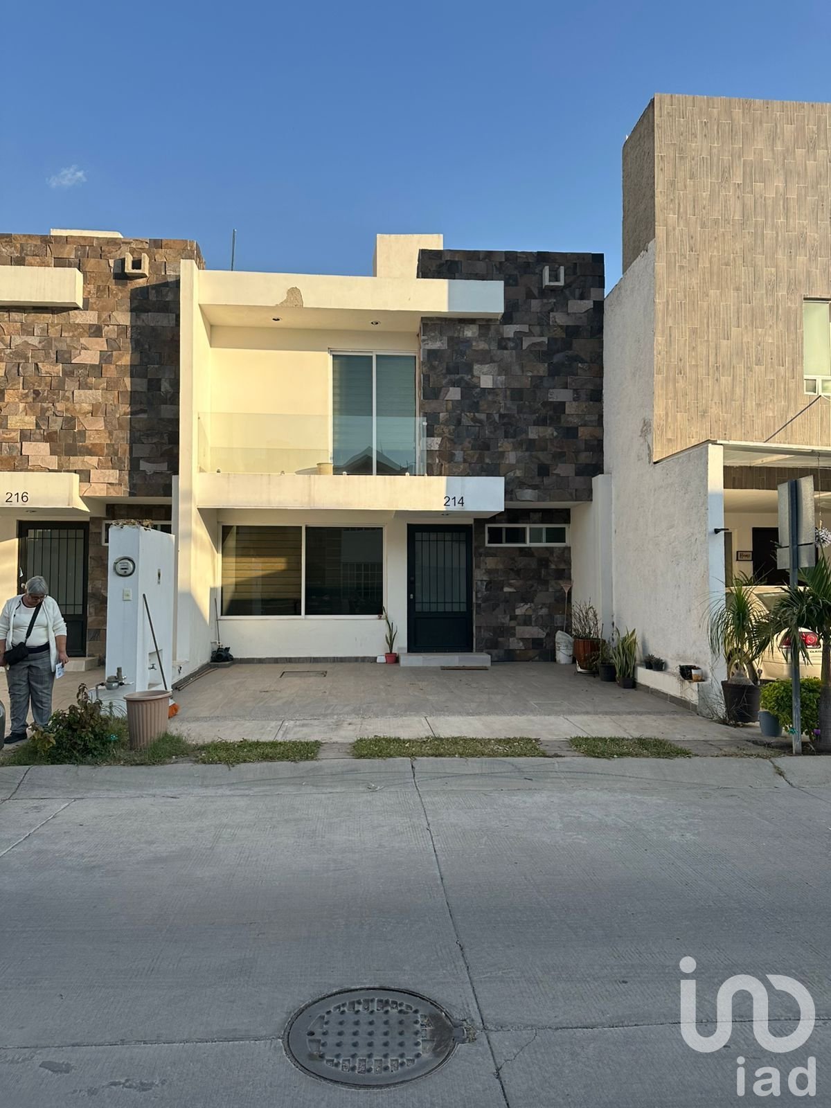 Casa Amueblada en renta, Residencial Rubí Zona Sur Leon, cerca del Eje Metropolitano