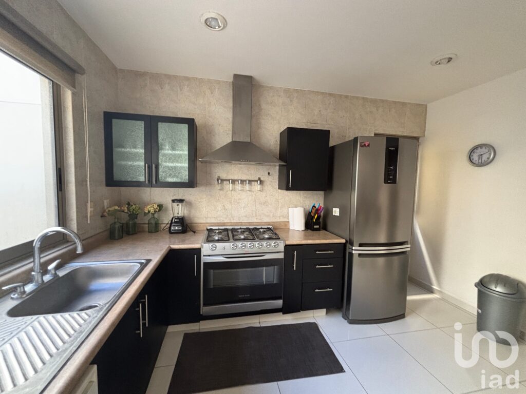 CASA EN RENTA AMUEBLADA EN LA QUERENCIA AGUASCALIENTES