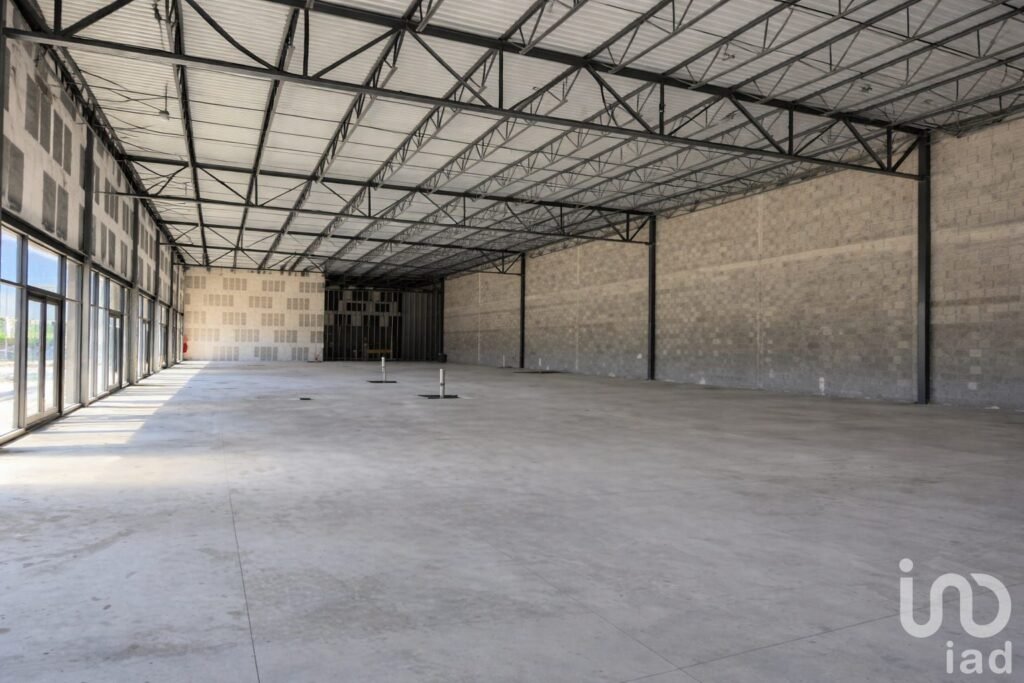 Locales en renta en Plaza Comercial en zona Las Torres