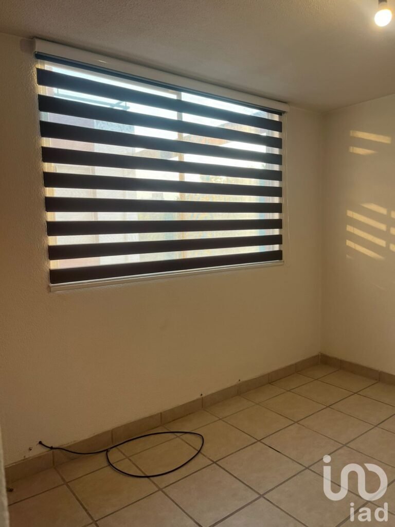 SE VENDE DEPTO EN ALGARÍN A UNA CUADRA DE VIADUCTO