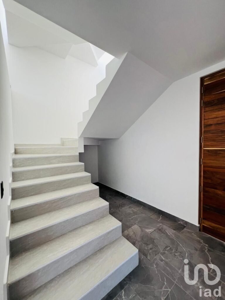 Casa en venta de 4 cuartos en Hacienda Carlota, Corregidora, Querétaro