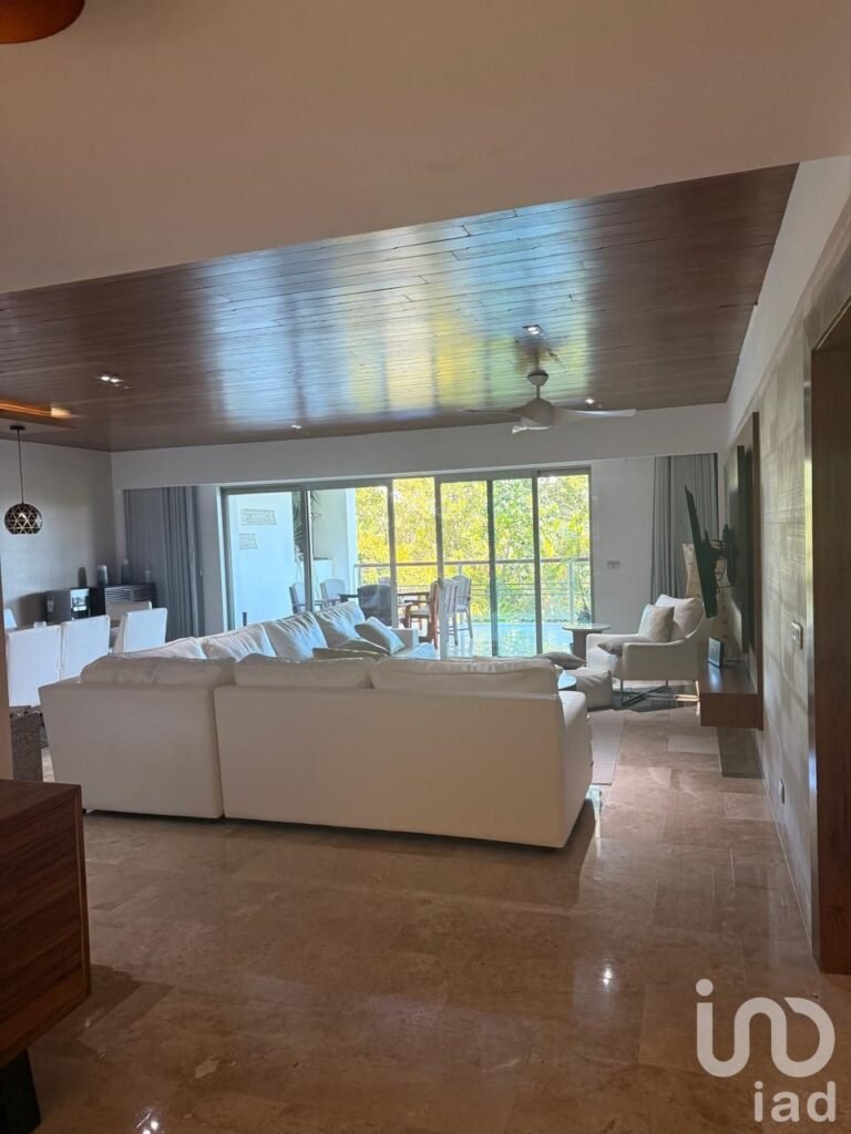 VENDO CONDOMINIO FRENTE AL MAR EN LA AMADA, ZONA CONTINENTAL ISLA MUJERES, Q.ROO
